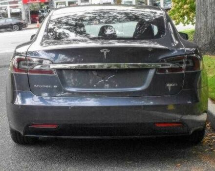 Сірий Тесла Модель С, об'ємом двигуна 0 л та пробігом 78 тис. км за 13500 $, фото 5 на Automoto.ua