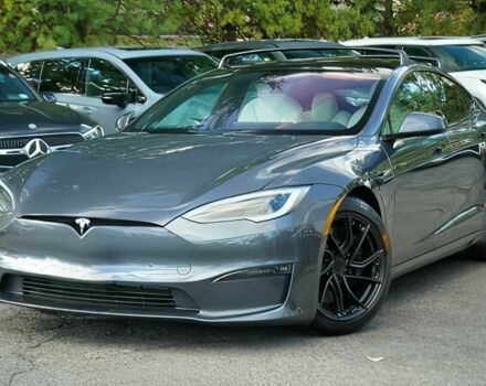 Серый Тесла Модель С, объемом двигателя 0 л и пробегом 17 тыс. км за 13400 $, фото 2 на Automoto.ua