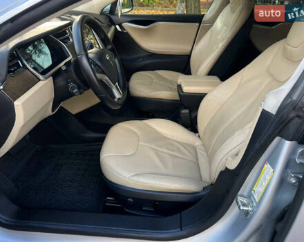 Серый Тесла Модель С, объемом двигателя 0 л и пробегом 221 тыс. км за 11900 $, фото 19 на Automoto.ua