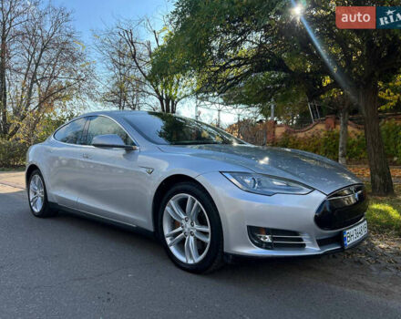 Серый Тесла Модель С, объемом двигателя 0 л и пробегом 221 тыс. км за 11900 $, фото 1 на Automoto.ua