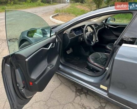 Сірий Тесла Модель С, об'ємом двигуна 0 л та пробігом 191 тис. км за 14900 $, фото 13 на Automoto.ua