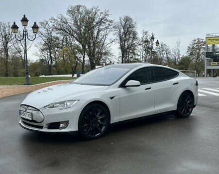 Серый Тесла Модель С, объемом двигателя 0 л и пробегом 329 тыс. км за 13400 $, фото 5 на Automoto.ua