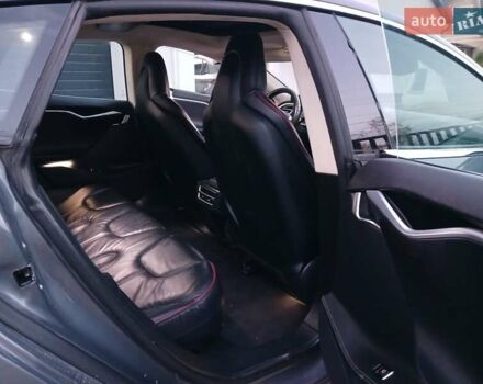 Тесла Модель С 2013 в Кицмане на Automoto.ua Серый Тесла Модель С, объемом двигателя 0 л и пробегом 318 тыс. км за 16300 $, фото 16 на Automoto.ua