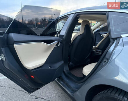 Сірий Тесла Модель С, об'ємом двигуна 0 л та пробігом 230 тис. км за 12500 $, фото 18 на Automoto.ua