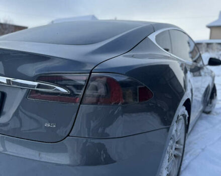 Сірий Тесла Модель С, об'ємом двигуна 0 л та пробігом 262 тис. км за 15000 $, фото 5 на Automoto.ua