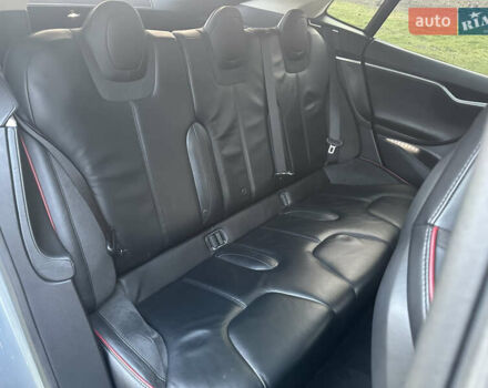 Серый Тесла Модель С, объемом двигателя 0 л и пробегом 198 тыс. км за 13700 $, фото 30 на Automoto.ua