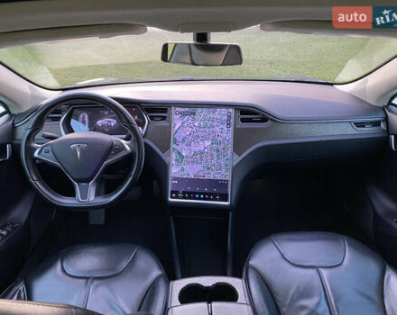 Сірий Тесла Модель С, об'ємом двигуна 0 л та пробігом 123 тис. км за 10700 $, фото 29 на Automoto.ua