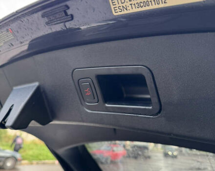 Серый Тесла Модель С, объемом двигателя 0 л и пробегом 242 тыс. км за 10999 $, фото 30 на Automoto.ua