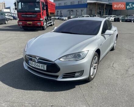 Серый Тесла Модель С, объемом двигателя 0 л и пробегом 170 тыс. км за 10900 $, фото 1 на Automoto.ua