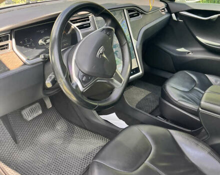 Серый Тесла Модель С, объемом двигателя 0 л и пробегом 298 тыс. км за 15100 $, фото 18 на Automoto.ua