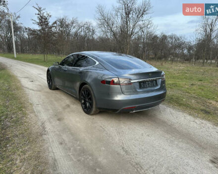 Серый Тесла Модель С, объемом двигателя 0 л и пробегом 198 тыс. км за 13700 $, фото 15 на Automoto.ua