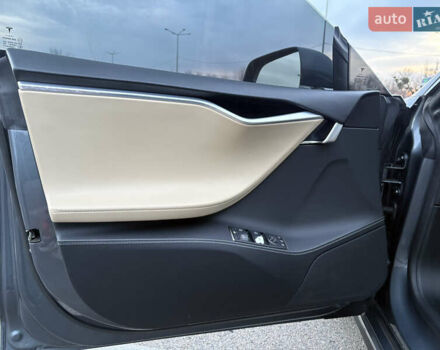 Сірий Тесла Модель С, об'ємом двигуна 0 л та пробігом 230 тис. км за 12500 $, фото 14 на Automoto.ua