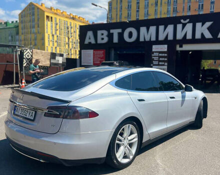 Сірий Тесла Модель С, об'ємом двигуна 0 л та пробігом 240 тис. км за 12500 $, фото 5 на Automoto.ua