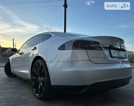 Серый Тесла Модель С, объемом двигателя 0 л и пробегом 175 тыс. км за 18500 $, фото 10 на Automoto.ua