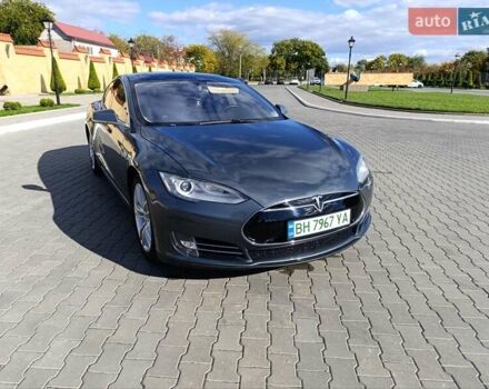 Серый Тесла Модель С, объемом двигателя 0 л и пробегом 217 тыс. км за 11900 $, фото 1 на Automoto.ua