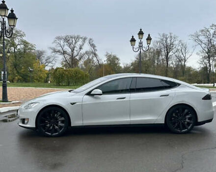 Серый Тесла Модель С, объемом двигателя 0 л и пробегом 329 тыс. км за 13400 $, фото 4 на Automoto.ua