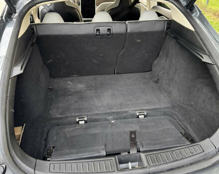 Серый Тесла Модель С, объемом двигателя 0 л и пробегом 242 тыс. км за 10999 $, фото 28 на Automoto.ua