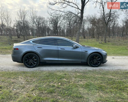 Серый Тесла Модель С, объемом двигателя 0 л и пробегом 198 тыс. км за 13700 $, фото 12 на Automoto.ua