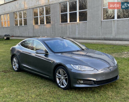 Сірий Тесла Модель С, об'ємом двигуна 0 л та пробігом 123 тис. км за 10700 $, фото 3 на Automoto.ua
