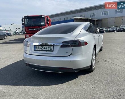 Серый Тесла Модель С, объемом двигателя 0 л и пробегом 170 тыс. км за 10900 $, фото 25 на Automoto.ua