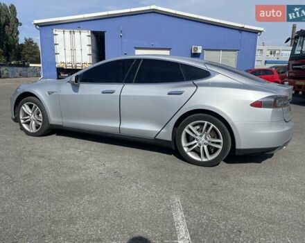 Серый Тесла Модель С, объемом двигателя 0 л и пробегом 170 тыс. км за 10900 $, фото 7 на Automoto.ua
