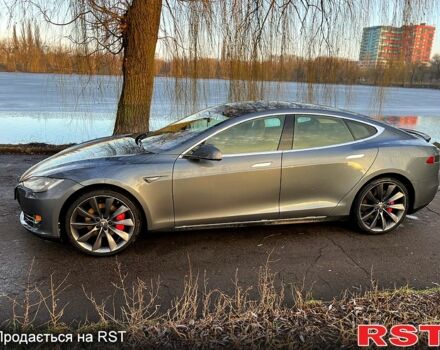 Серый Тесла Модель С, объемом двигателя 0 л и пробегом 103 тыс. км за 14200 $, фото 5 на Automoto.ua