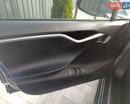 Серый Тесла Модель С, объемом двигателя 0 л и пробегом 217 тыс. км за 11900 $, фото 24 на Automoto.ua