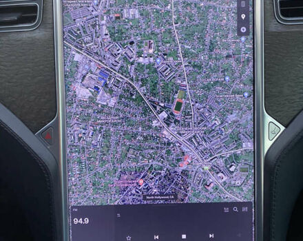 Сірий Тесла Модель С, об'ємом двигуна 0 л та пробігом 123 тис. км за 10700 $, фото 32 на Automoto.ua