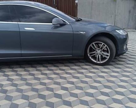 Сірий Тесла Модель С, об'ємом двигуна 0 л та пробігом 150 тис. км за 12450 $, фото 4 на Automoto.ua