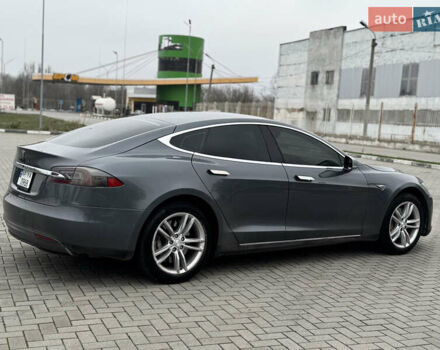 Серый Тесла Модель С, объемом двигателя 0 л и пробегом 360 тыс. км за 10500 $, фото 7 на Automoto.ua