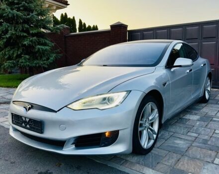 Тесла Модель С 2013 в Софіївська Борщагівка на Automoto.ua Серый Тесла Модель С, объемом двигателя 0 л и пробегом 161 тыс. км за 13300 $, фото 2 на Automoto.ua