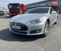 Серый Тесла Модель С, объемом двигателя 0 л и пробегом 170 тыс. км за 10900 $, фото 2 на Automoto.ua