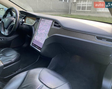 Сірий Тесла Модель С, об'ємом двигуна 0 л та пробігом 123 тис. км за 10700 $, фото 24 на Automoto.ua