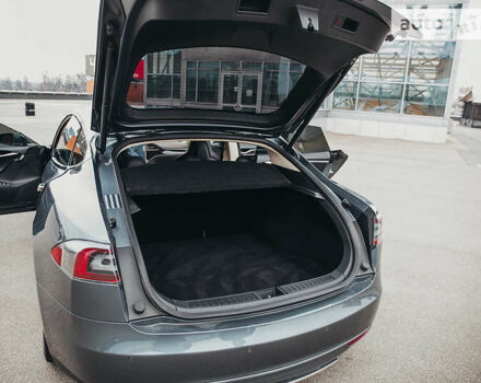 Сірий Тесла Модель С, об'ємом двигуна 0 л та пробігом 66 тис. км за 29900 $, фото 46 на Automoto.ua