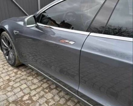 Серый Тесла Модель С, объемом двигателя 0 л и пробегом 97 тыс. км за 13563 $, фото 9 на Automoto.ua