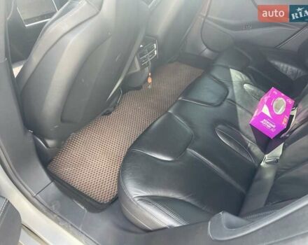 Серый Тесла Модель С, объемом двигателя 0 л и пробегом 170 тыс. км за 10900 $, фото 13 на Automoto.ua