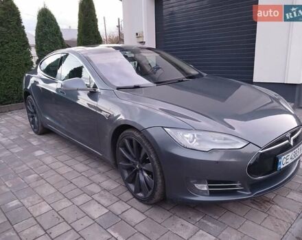 Тесла Модель С 2013 в Кицмане на Automoto.ua Серый Тесла Модель С, объемом двигателя 0 л и пробегом 318 тыс. км за 16300 $, фото 1 на Automoto.ua