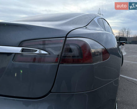 Сірий Тесла Модель С, об'ємом двигуна 0 л та пробігом 230 тис. км за 12500 $, фото 10 на Automoto.ua