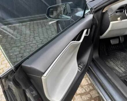 Серый Тесла Модель С, объемом двигателя 0 л и пробегом 97 тыс. км за 13563 $, фото 13 на Automoto.ua