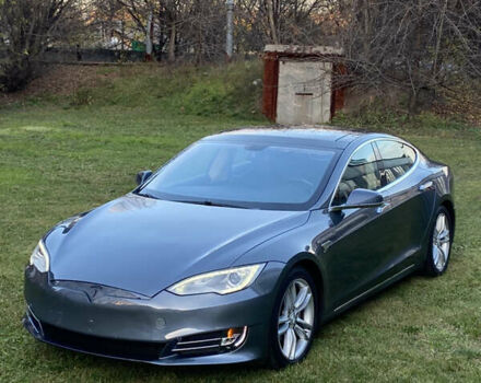 Сірий Тесла Модель С, об'ємом двигуна 0 л та пробігом 123 тис. км за 10700 $, фото 1 на Automoto.ua