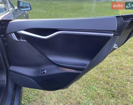 Сірий Тесла Модель С, об'ємом двигуна 0 л та пробігом 123 тис. км за 10700 $, фото 23 на Automoto.ua