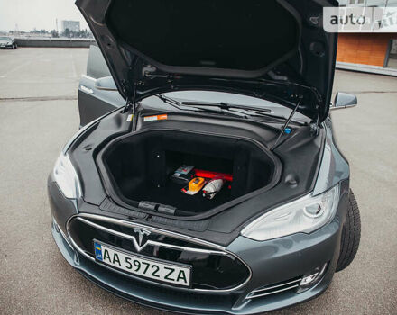 Сірий Тесла Модель С, об'ємом двигуна 0 л та пробігом 66 тис. км за 29900 $, фото 50 на Automoto.ua