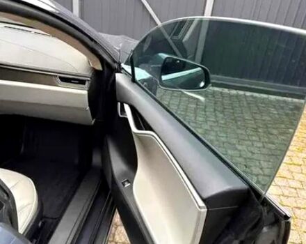 Серый Тесла Модель С, объемом двигателя 0.35 л и пробегом 98 тыс. км за 13900 $, фото 11 на Automoto.ua