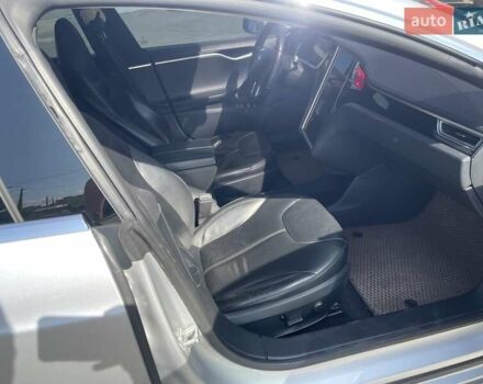 Серый Тесла Модель С, объемом двигателя 0 л и пробегом 170 тыс. км за 10900 $, фото 26 на Automoto.ua