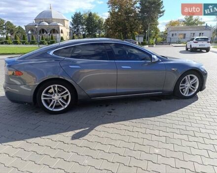 Серый Тесла Модель С, объемом двигателя 0 л и пробегом 217 тыс. км за 11900 $, фото 6 на Automoto.ua