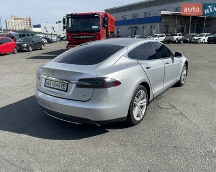 Серый Тесла Модель С, объемом двигателя 0 л и пробегом 170 тыс. км за 10900 $, фото 24 на Automoto.ua