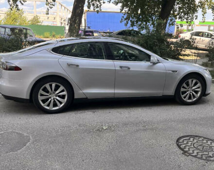 Серый Тесла Модель С, объемом двигателя 0 л и пробегом 298 тыс. км за 15100 $, фото 14 на Automoto.ua