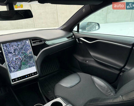 Сірий Тесла Модель С, об'ємом двигуна 0 л та пробігом 170 тис. км за 12500 $, фото 25 на Automoto.ua