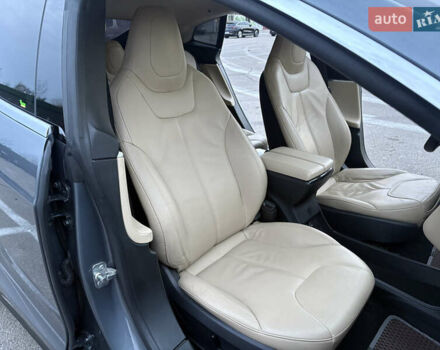 Сірий Тесла Модель С, об'ємом двигуна 0 л та пробігом 230 тис. км за 12500 $, фото 21 на Automoto.ua