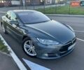 Серый Тесла Модель С, объемом двигателя 0 л и пробегом 249 тыс. км за 10700 $, фото 1 на Automoto.ua